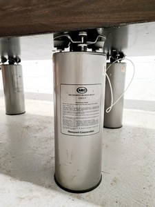 Thumbnail image of Newport Corporation Pneumatic Vibration Isolation Optics Table KL-A 244x122x91