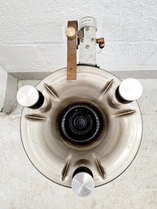 Thumbnail image of Newport Corporation Pneumatic Vibration Isolation Optics Table KL-A 244x122x91