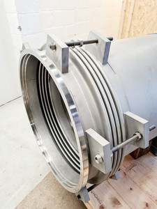 Thumbnail image of Large VacGen Vacuum Tank & Beam Tube with VAT Gate Valves