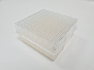 Thumbnail image of 150 x Trays of Cuvettes and Cuvette Holders  - 14400 Total Lab