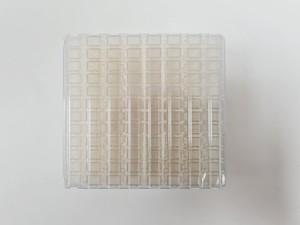 Thumbnail image of 150 x Trays of Cuvettes and Cuvette Holders  - 14400 Total Lab