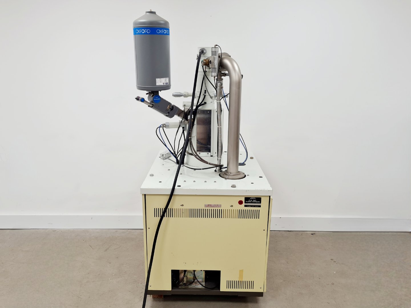 Image of JEOL JSM 840A  SEM Scanning Electron Microscope System (No Control Panel)