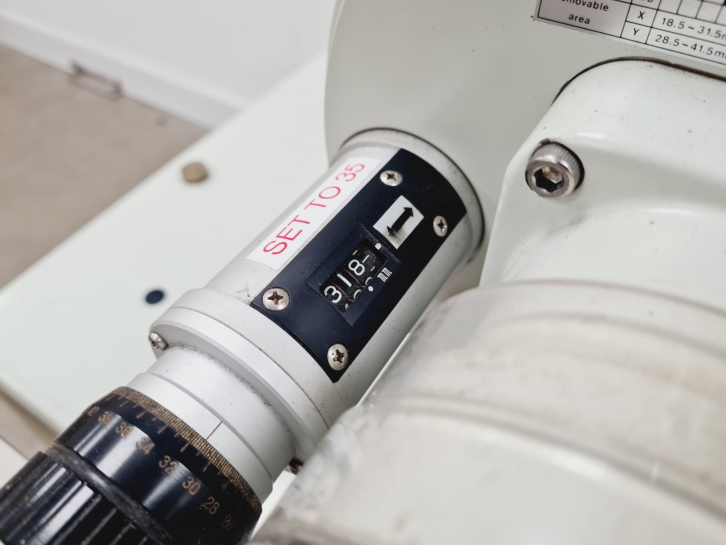 Image of JEOL JSM 840A  SEM Scanning Electron Microscope System (No Control Panel)