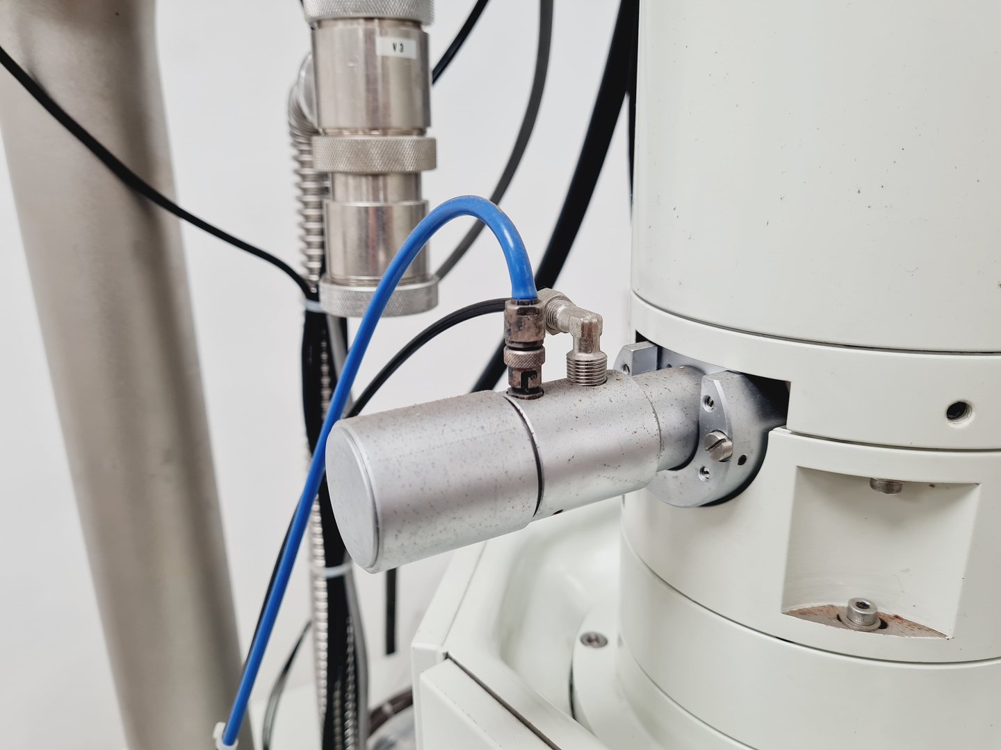 Image of JEOL JSM 840A  SEM Scanning Electron Microscope System (No Control Panel)