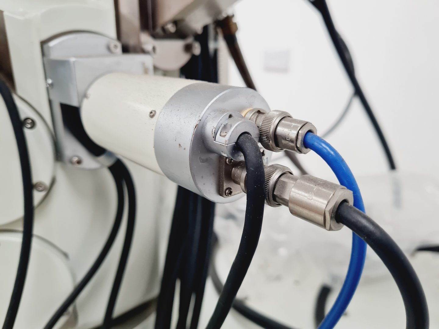 Image of JEOL JSM 840A  SEM Scanning Electron Microscope System (No Control Panel)