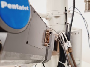 Thumbnail image of JEOL JSM 840A  SEM Scanning Electron Microscope System (No Control Panel)