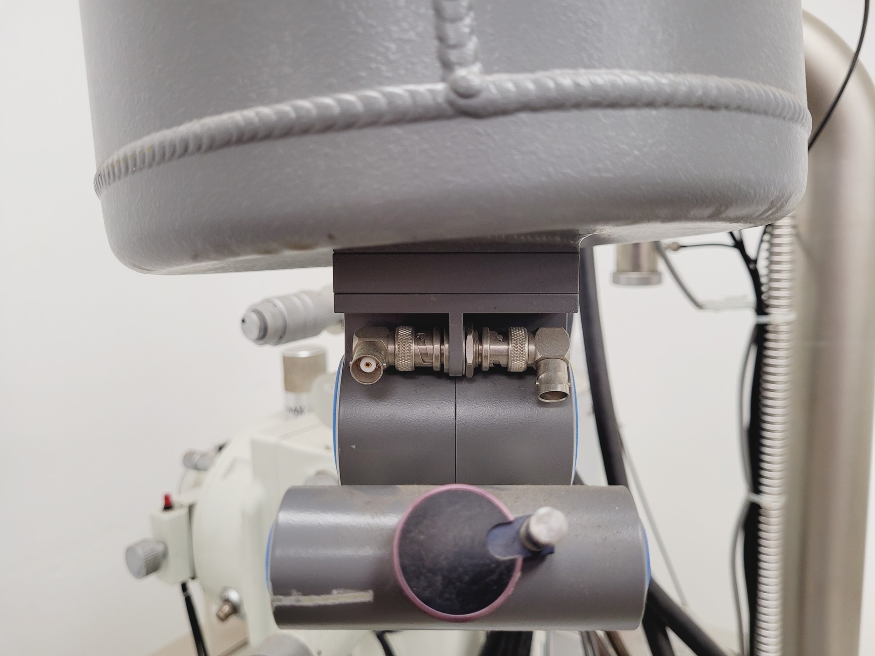 Image of JEOL JSM 840A  SEM Scanning Electron Microscope System (No Control Panel) 