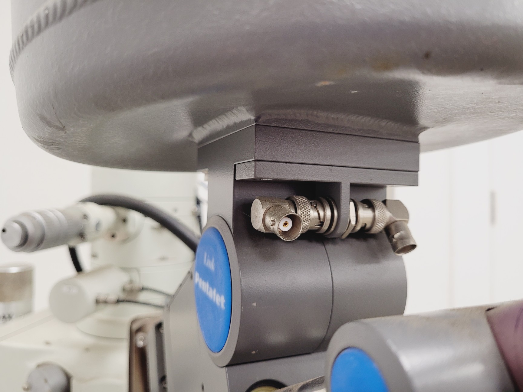 Image of JEOL JSM 840A  SEM Scanning Electron Microscope System (No Control Panel) 
