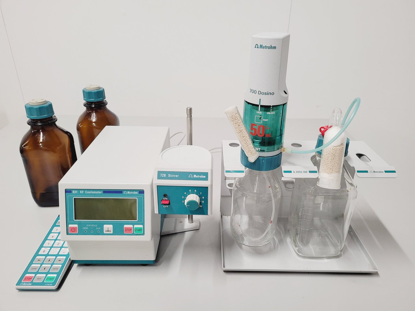 Metrohm 831 KF Coulometer System with Keypad, Magnetic Stirrer and ...