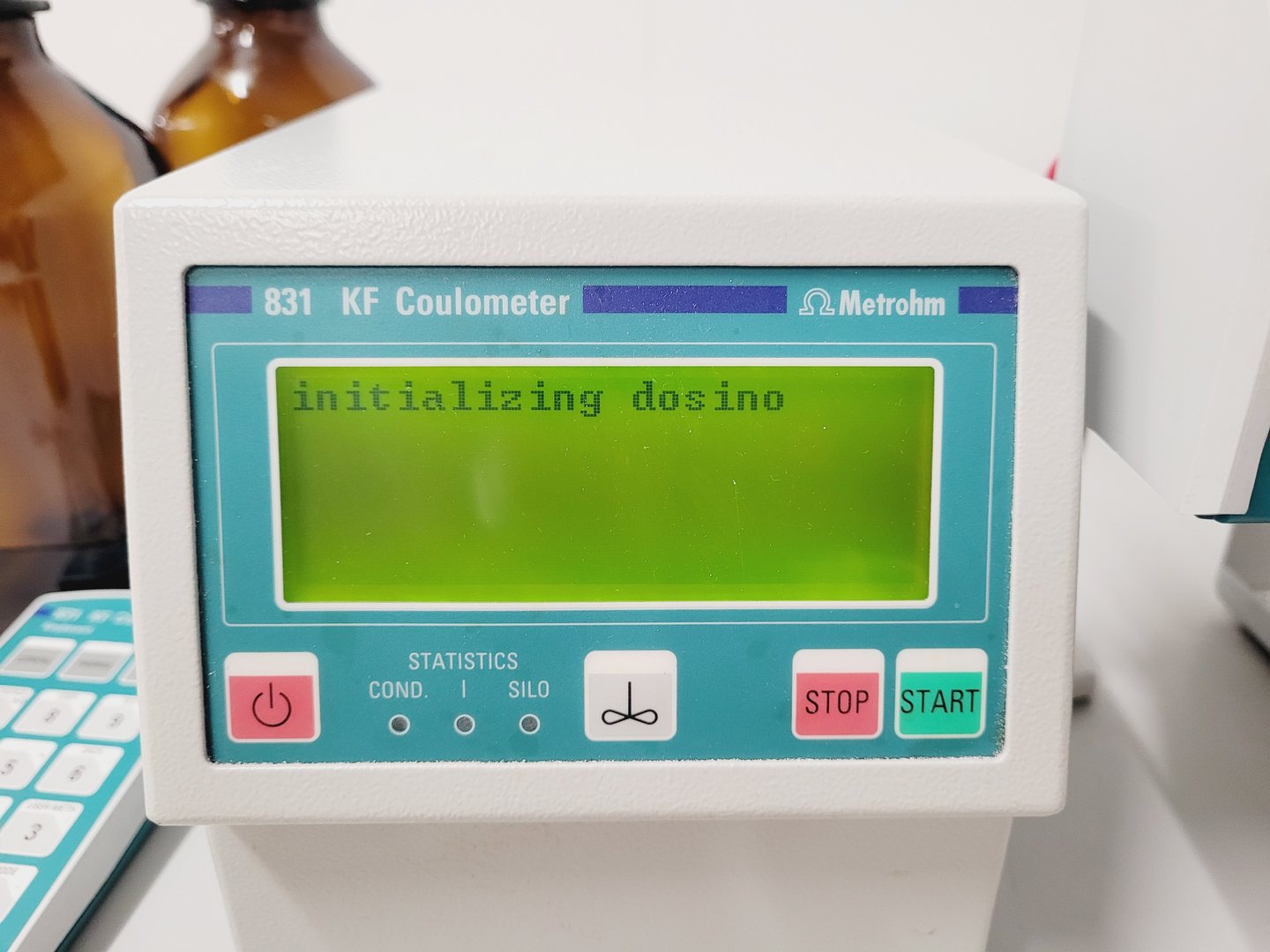 Image of Metrohm 831 KF Coulometer System with Keypad, Magnetic Stirrer and Accessories