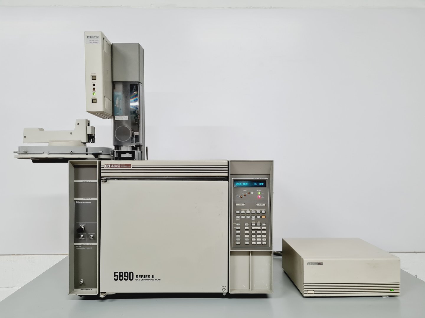 Image of Hewlett Packard 5890 Series II Gas Chromatograph GC System Lab