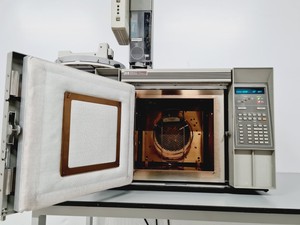 Thumbnail image of Hewlett Packard 5890 Series II Gas Chromatograph GC System Lab