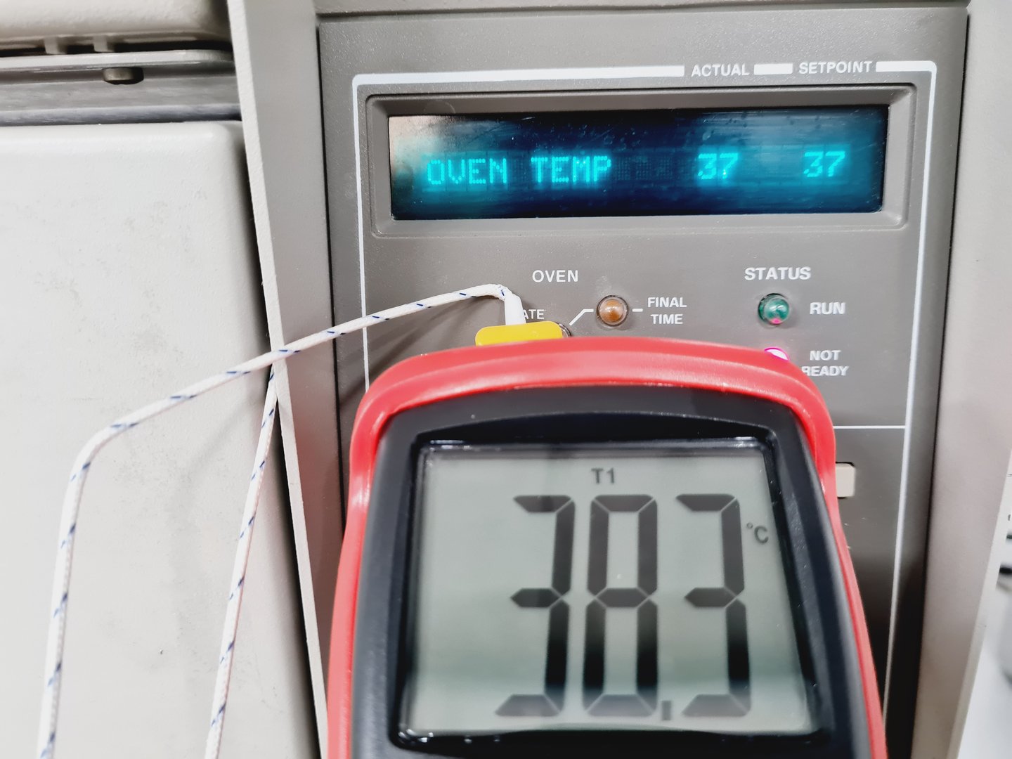 Image of Hewlett Packard 5890 Series II Gas Chromatograph GC System Lab