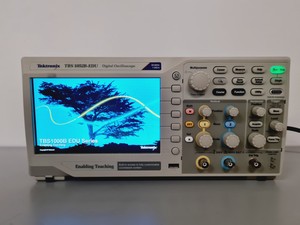 Thumbnail image of  41 x Tektronix TBS 1052B-EDU Digital Oscilloscope Job-Lot Lab