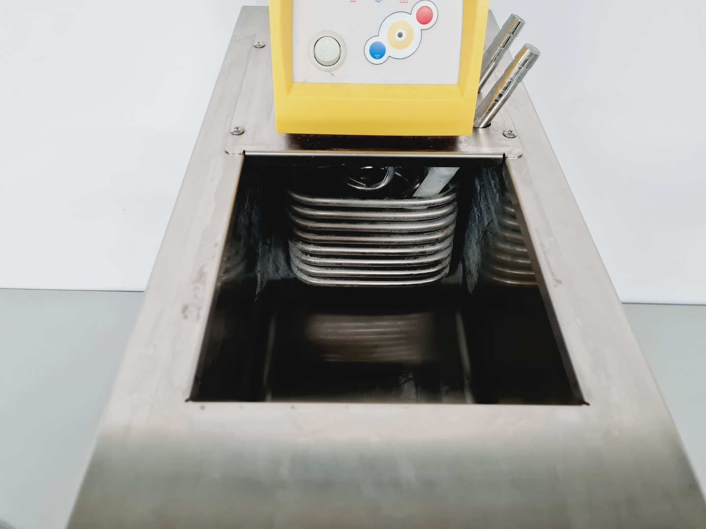 Image of Lauda Alpha Model RA 8 Chilling Thermostatic Water Bath