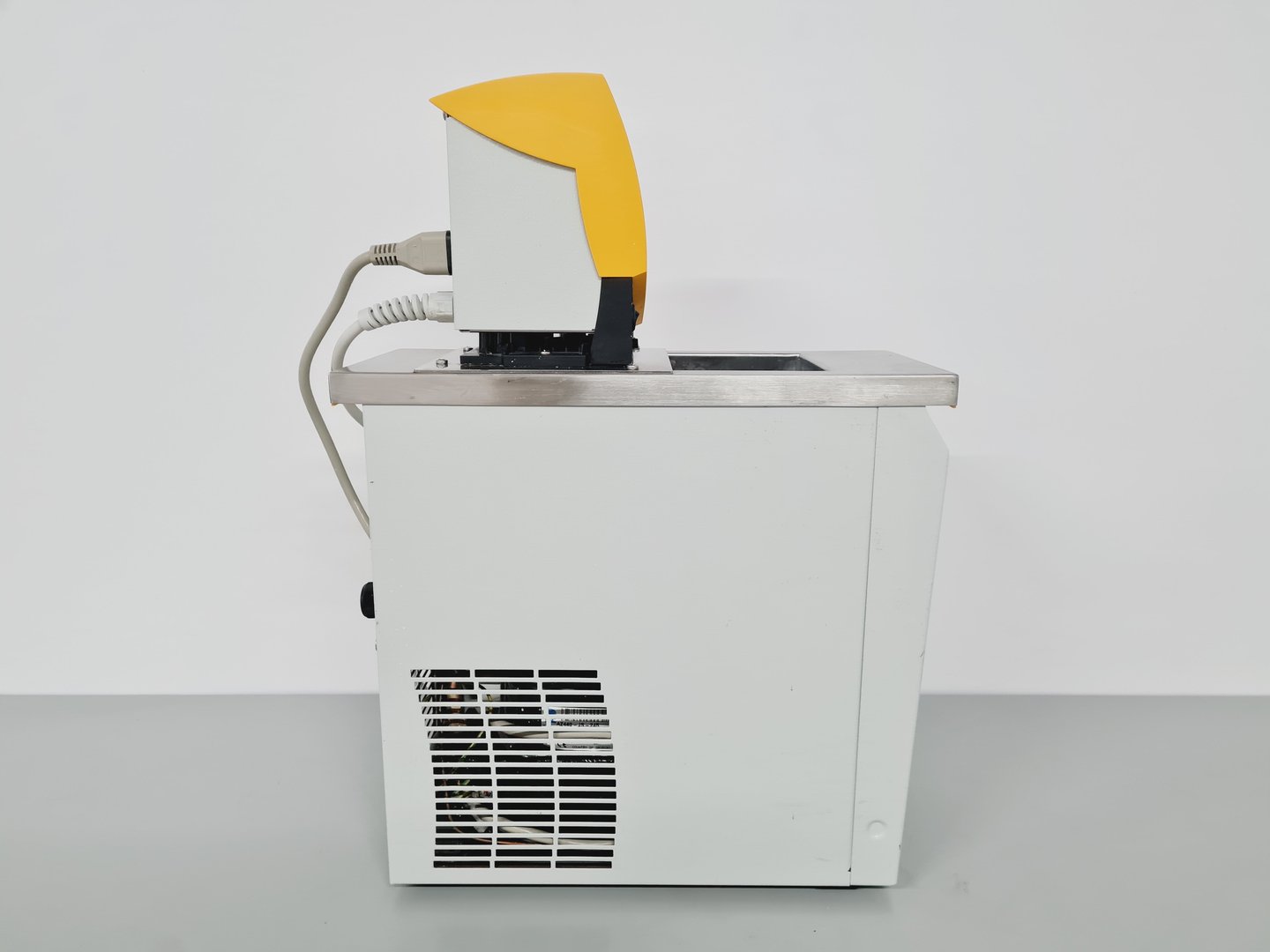 Image of Lauda Eco Gold with Lauda Eco RE 420 Refrigerated Water Bath Lab