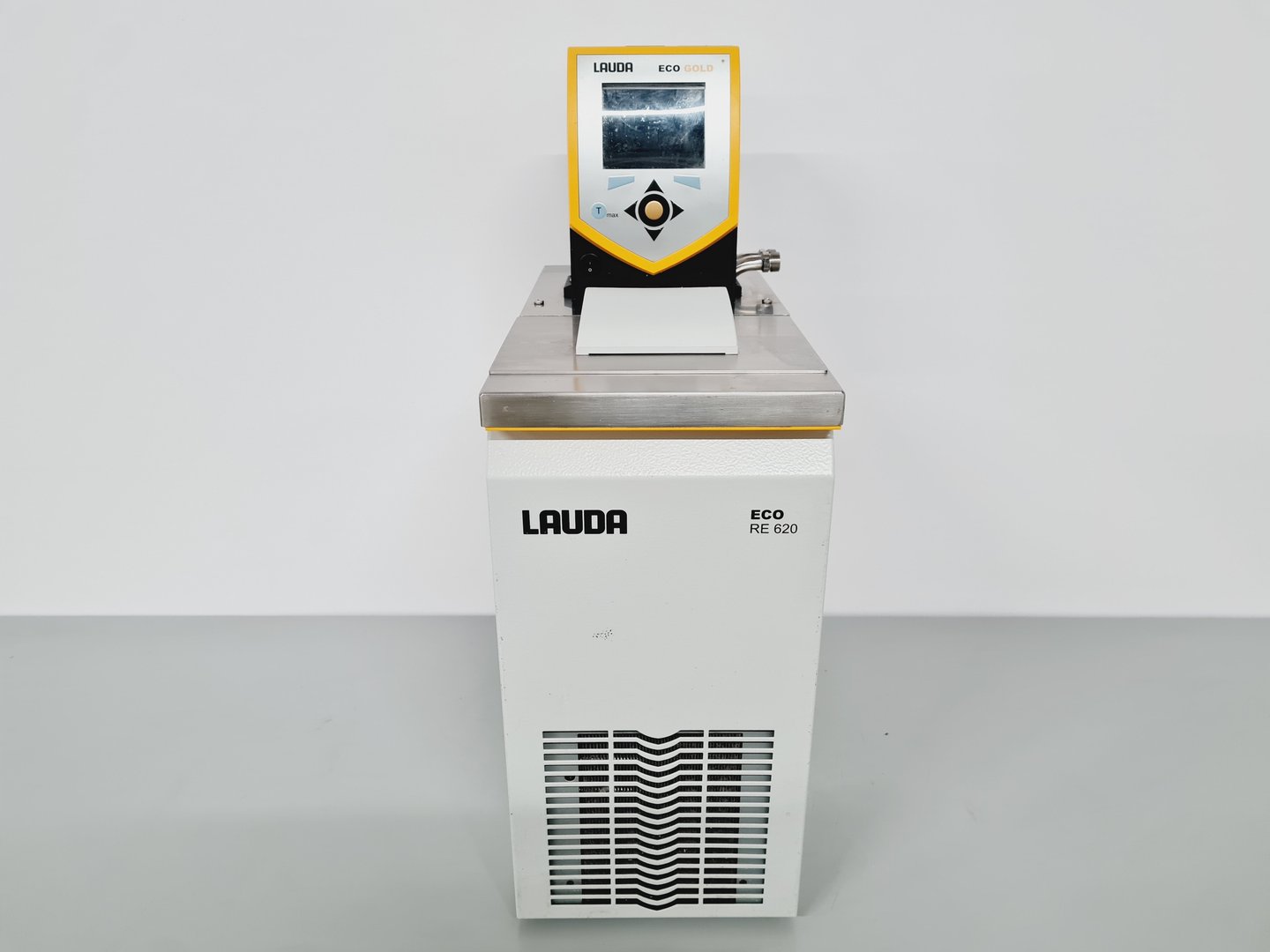 Image of Lauda Eco Gold with Lauda Eco RE 620 G Water Bath Lab