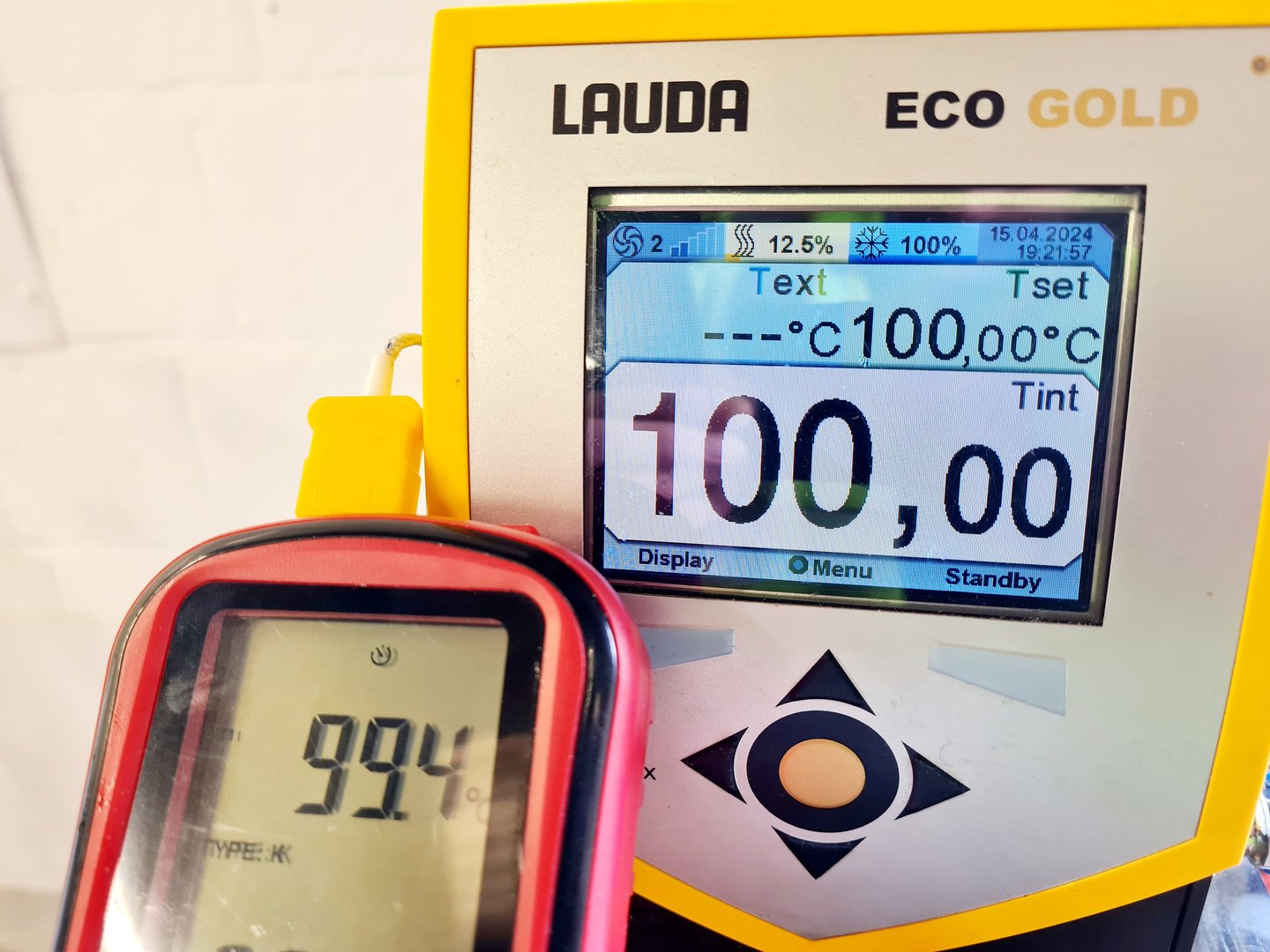 Image of Lauda Eco Gold with Lauda Eco RE 620 G Water Bath Lab