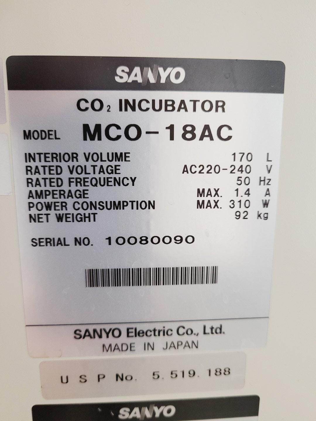 Image of Sanyo MCO-18AC CO2 Incubator Lab