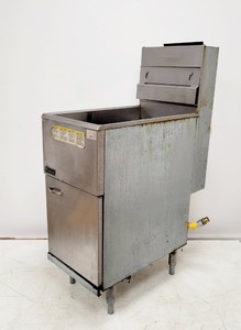 Thumbnail image of Pitco 35C+ 16 Ltr Tube Fired Gas Commercial Deep Fat Fryer