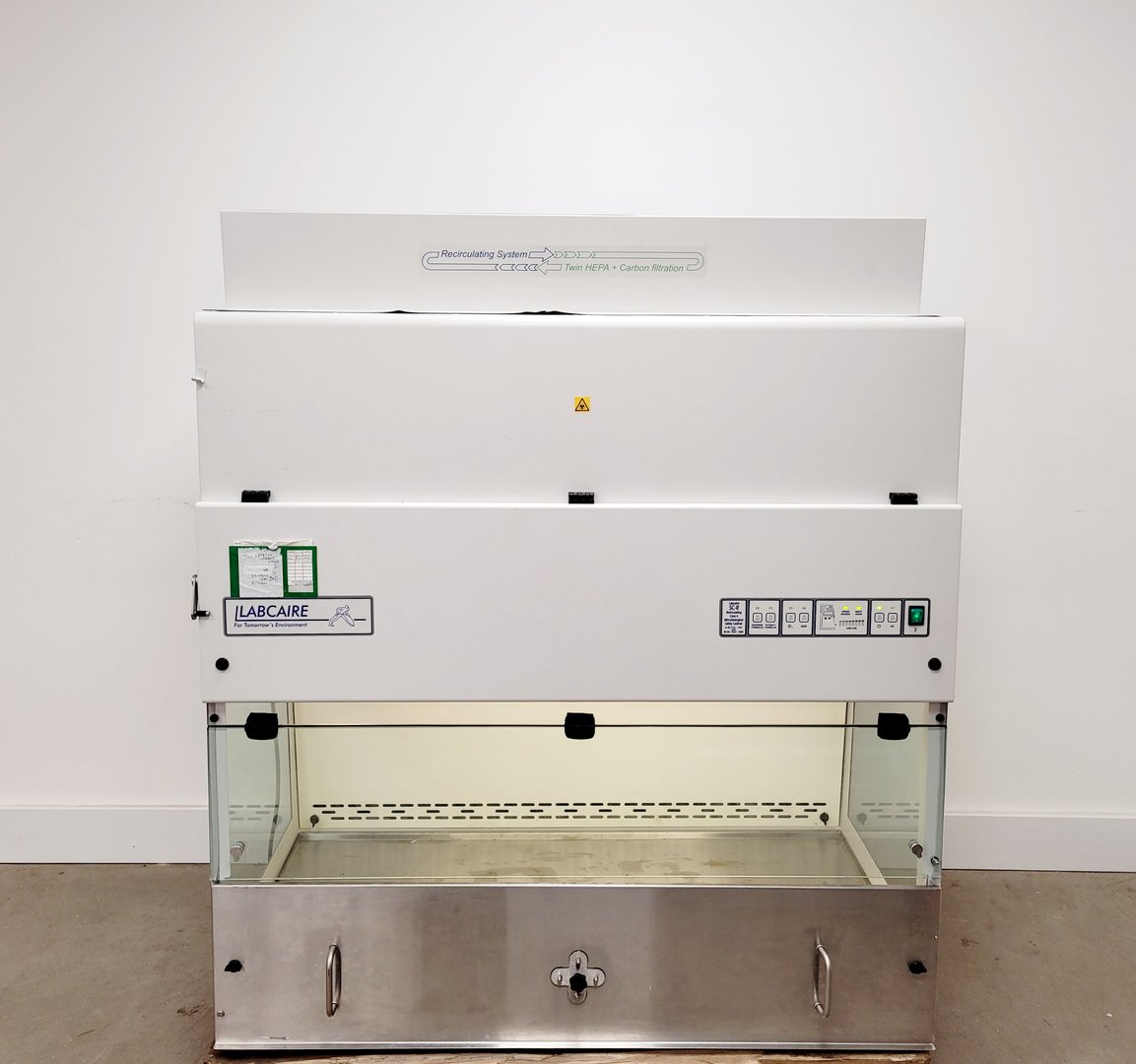 Image of Labcaire Model SC12R Recirculating Class II Safety Cabinet Lab