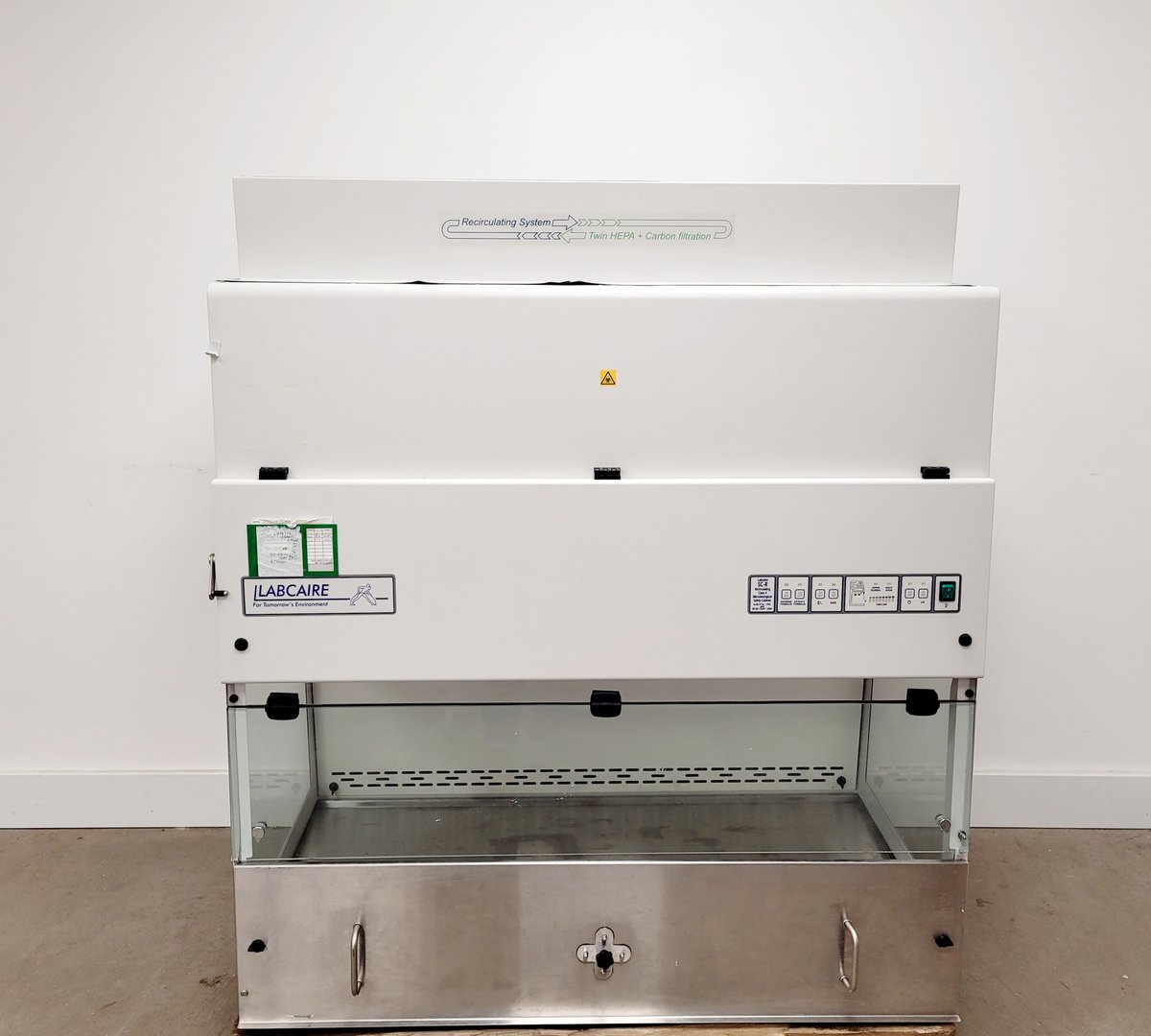 Image of Labcaire Model SC12R Recirculating Class II Safety Cabinet Lab