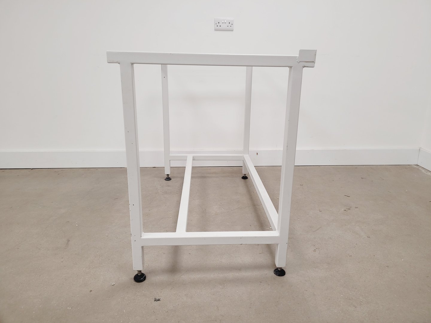 Image of Labcaire Model SC12R Recirculating Class II Safety Cabinet Lab