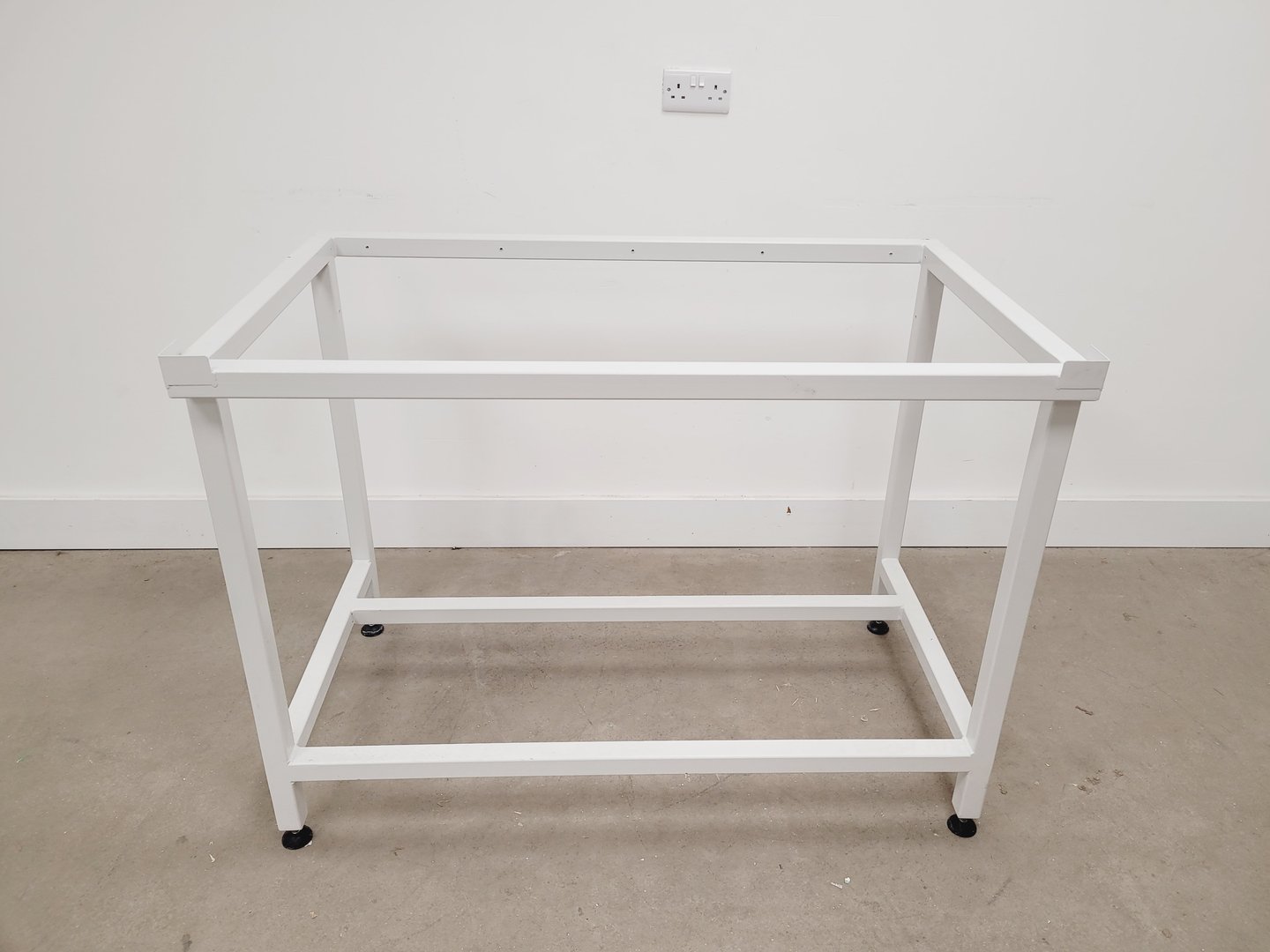 Image of Labcaire Model SC12R Recirculating Class II Safety Cabinet Lab