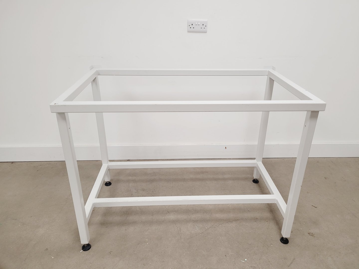 Image of Labcaire Model SC12R Recirculating Class II Safety Cabinet Lab