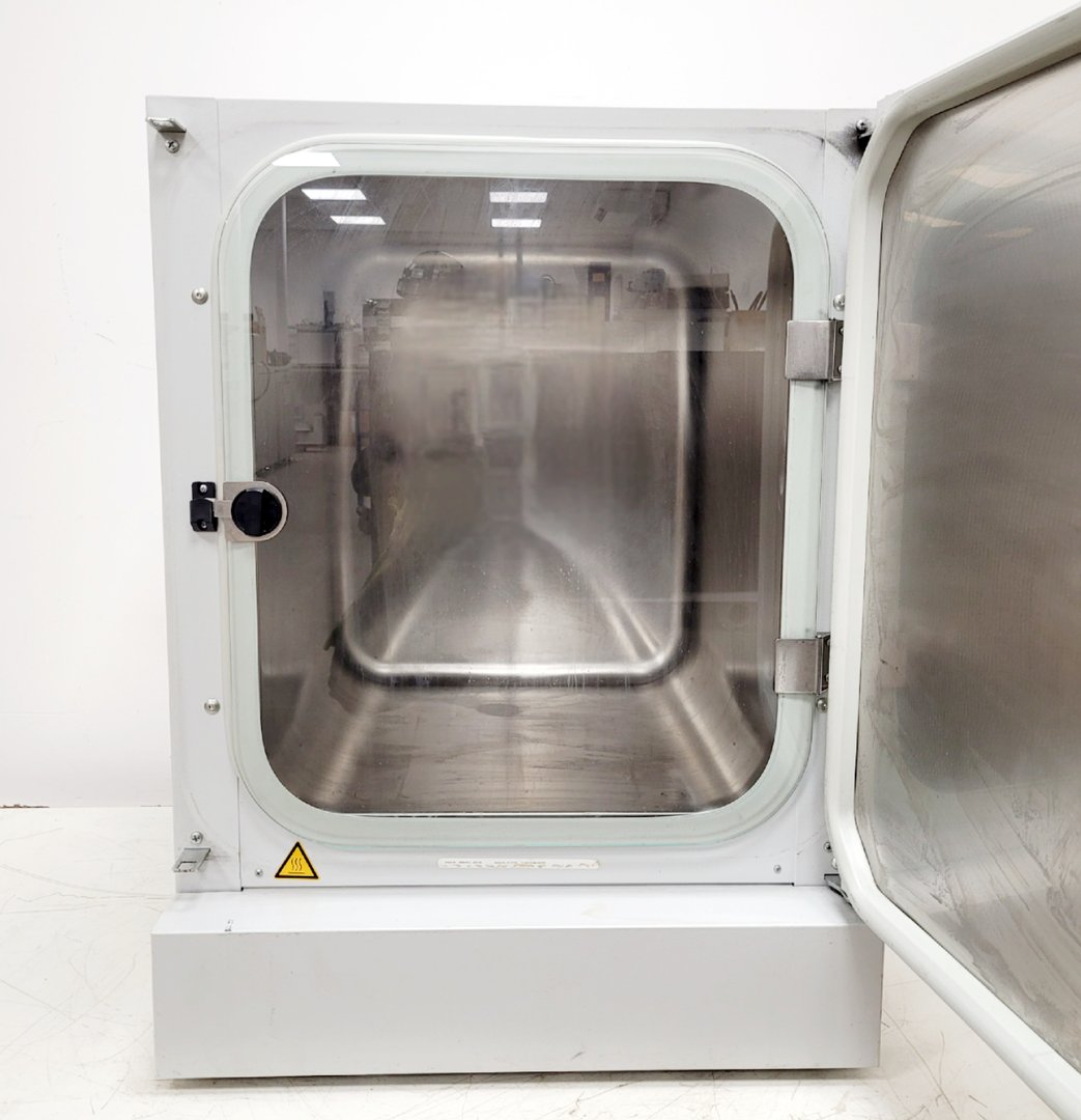 Image of Binder CO2 Laboratory Incubator CB 150  Lab Spares/Repairs