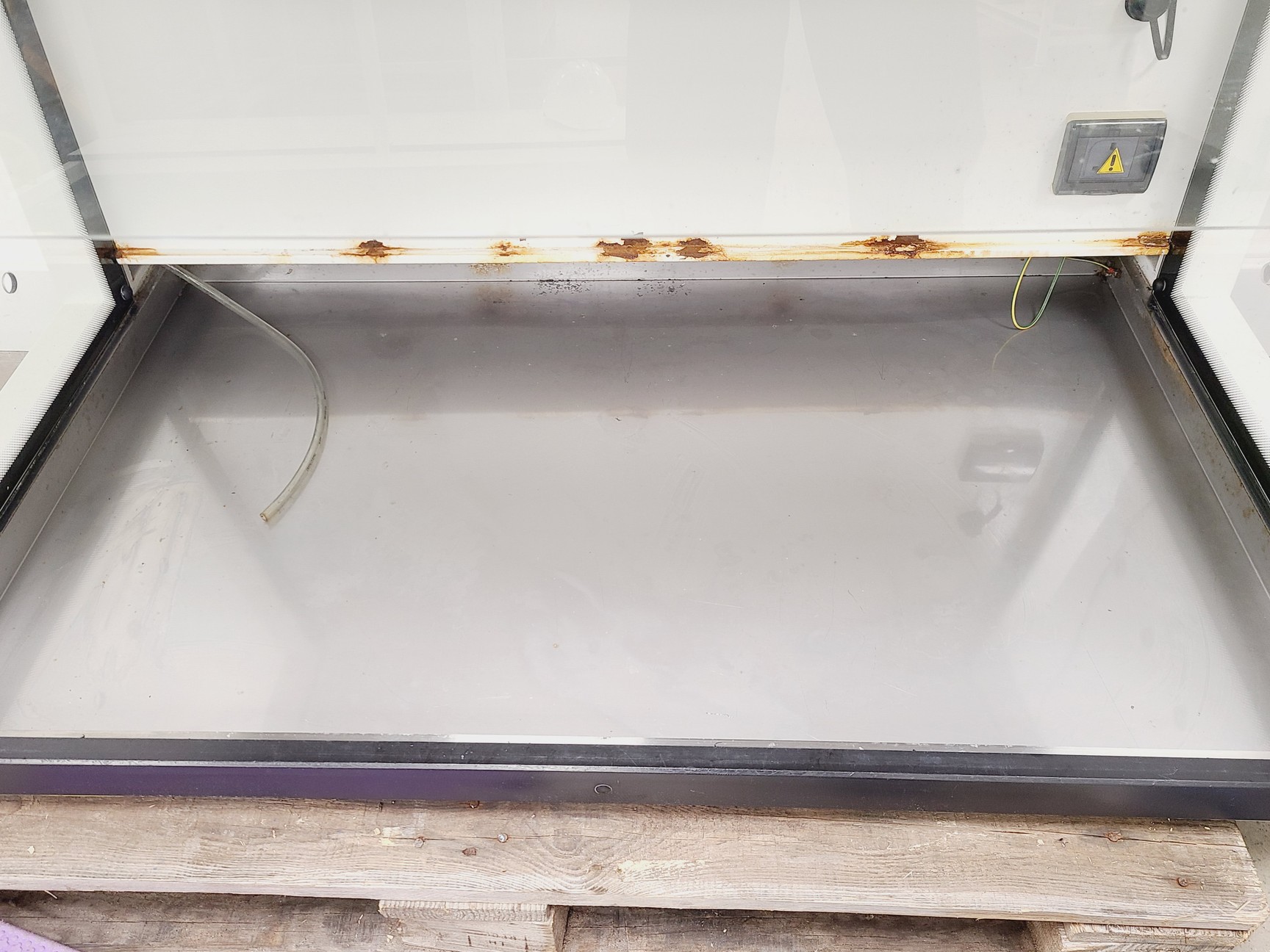 Image of Faster SafeFAST Classic 212 Class 2 Microbiological Safety Cabinet