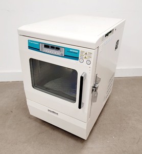 Thumbnail image of Lab Companion SIF-5000R Refrigerated Incubated Shaker - Shaking Incubator Lab