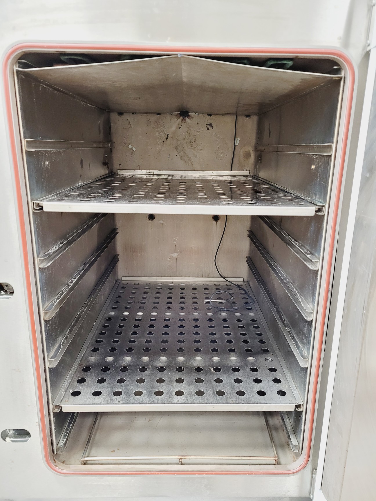 Image of Boxer 400/300L Front-Loading Autoclave Lab