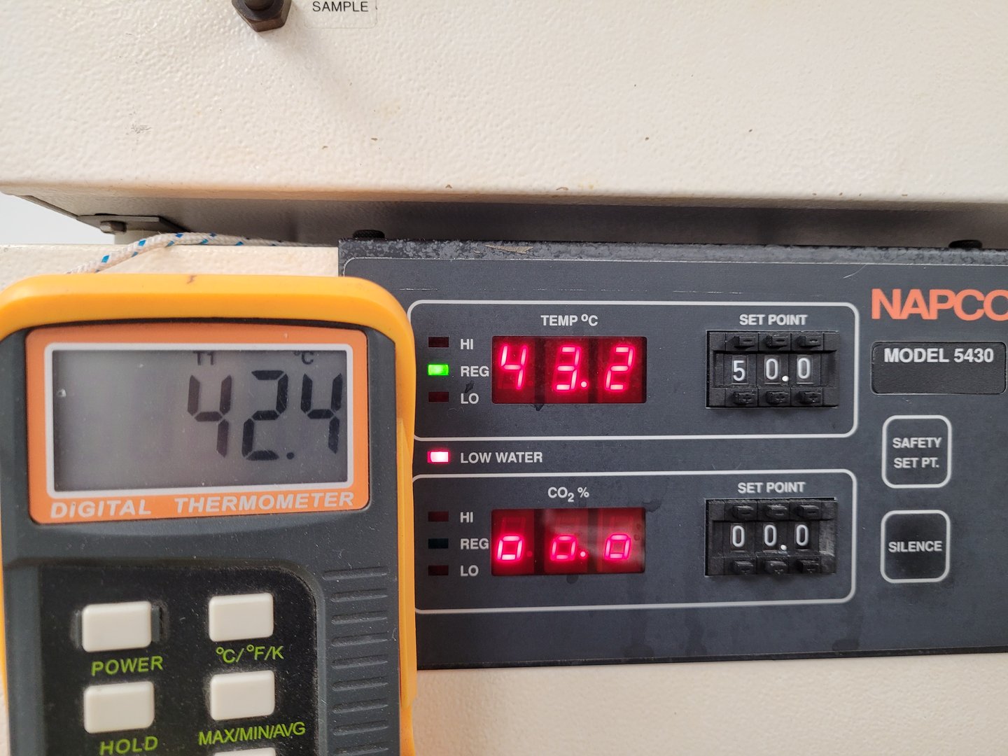 Image of NAPCO Model 5430 CO2 Incubator Double Stack Lab