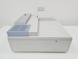 Thumbnail image of Perkin Elmer Lambda 35 UV/VIS Spectrophotometer System w/ PC & Software