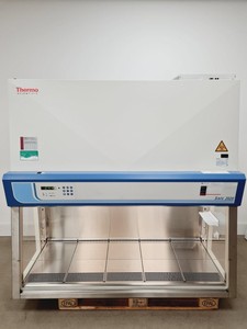 Thumbnail image of Thermo Fisher Model Safe 2020 1.5 Class 2 Biological Safety Cabinet Lab