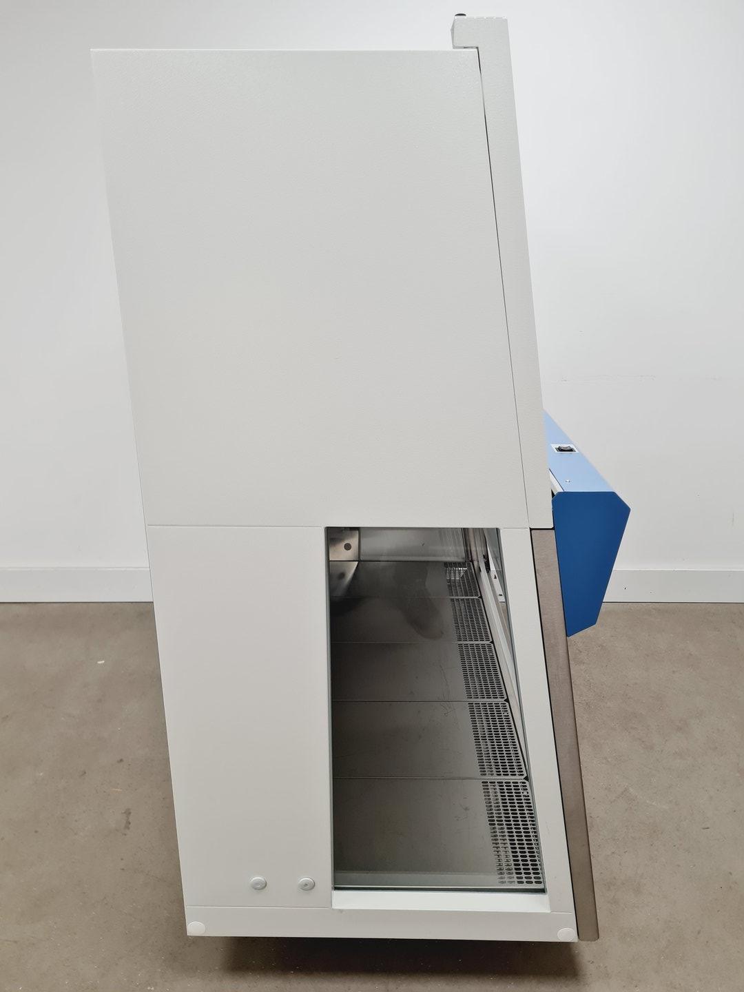 Image of Thermo Fisher Model Safe 2020 1.5 Class 2 Biological Safety Cabinet Lab