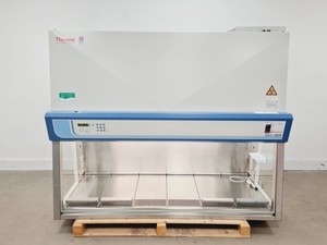 Image of Thermo Fisher Safe 2020 1.8 Class 2 Biological Safety Cabinet Lab