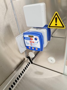 Thumbnail image of Thermo Fisher Safe 2020 1.2 Class 2 Biological Safety Cabinet Lab
