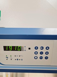 Thumbnail image of Thermo Fisher Safe 2020 1.2 Class 2 Biological Safety Cabinet Lab