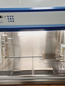 Thumbnail image of Thermo Fisher Class 2 Safe 2020 1.2 Biological Safety Cabinet Lab