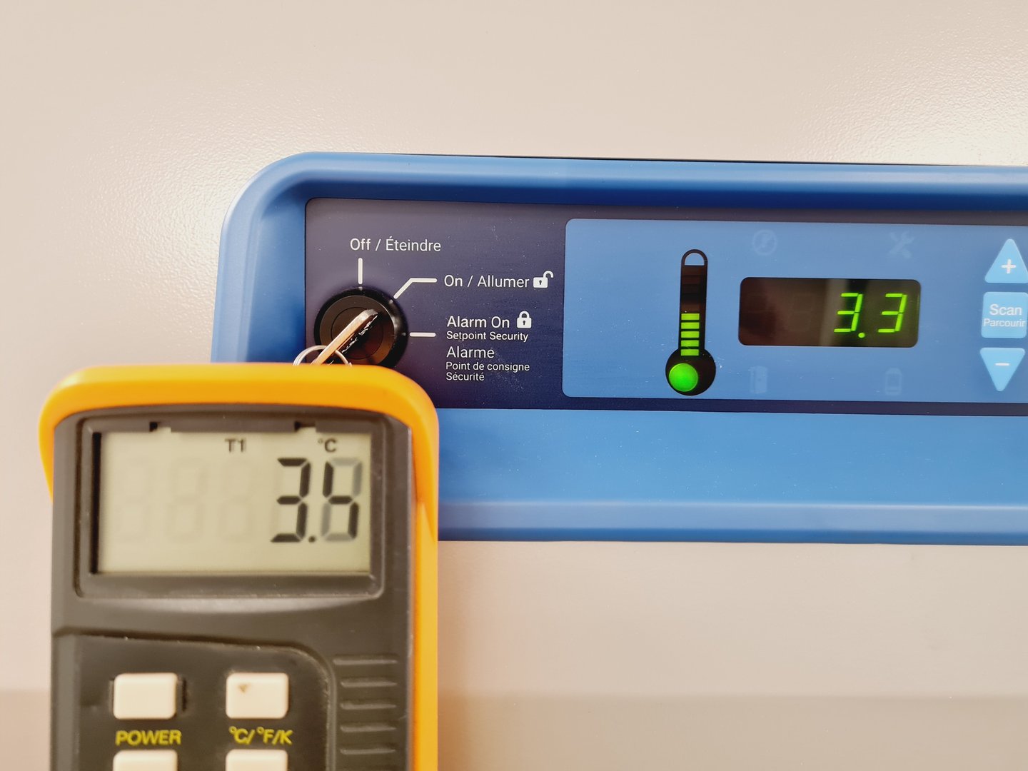 Image of Thermo Scientific Model TSX2305SV Laboratory Refrigerator Lab