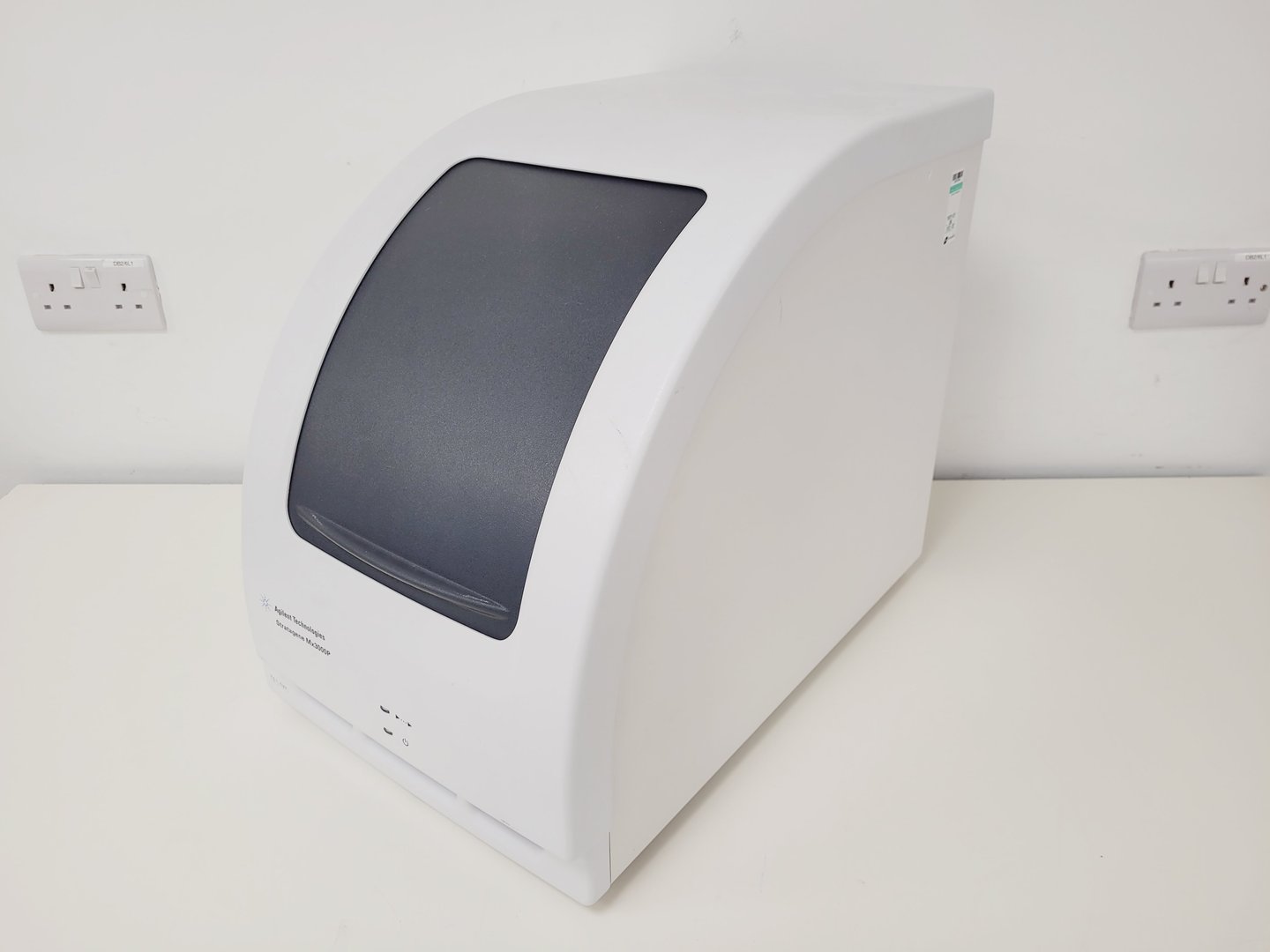 Image of Stratagene MX3000P Multiplex Quantitative RT- PCR System  Lab