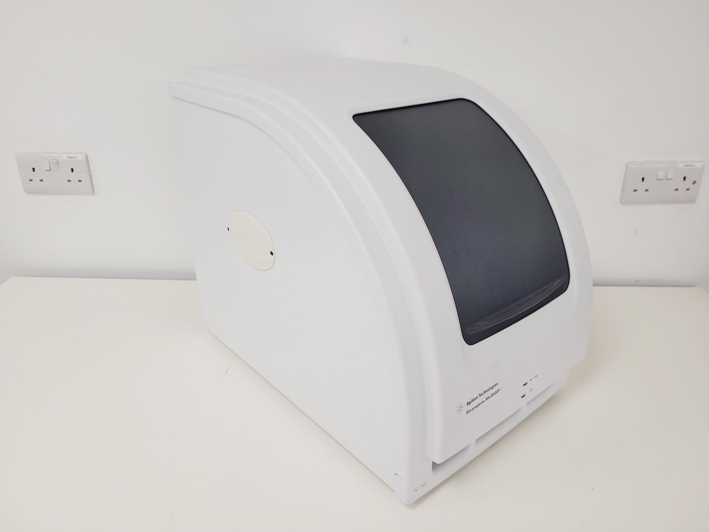 Image of Stratagene MX3000P Multiplex Quantitative RT- PCR System  Lab