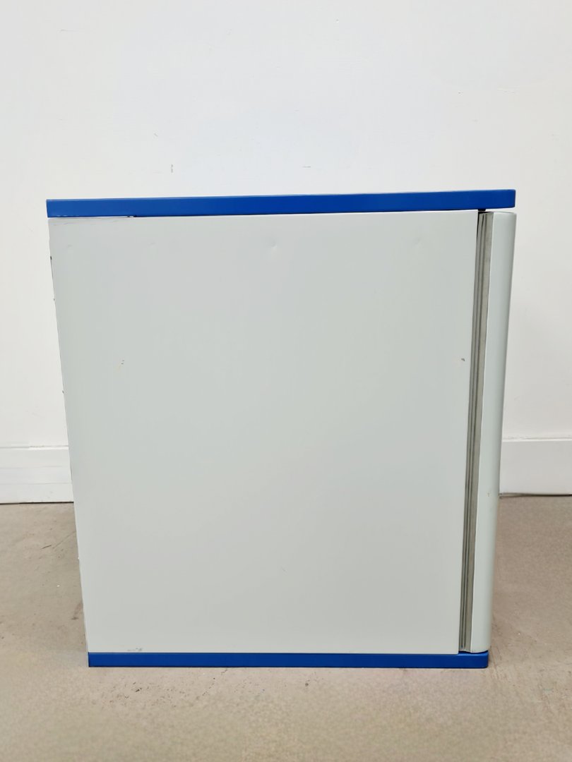 Image of RS Biotech RS Biotech Galaxy R CO2 Incubator Model - 170-300 Lab Spares/Repairs