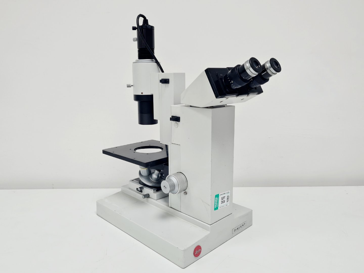 Image of Leitz Diavert Inverted Microscope Lab