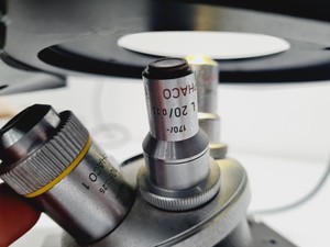 Thumbnail image of Leitz Diavert Inverted Microscope Lab