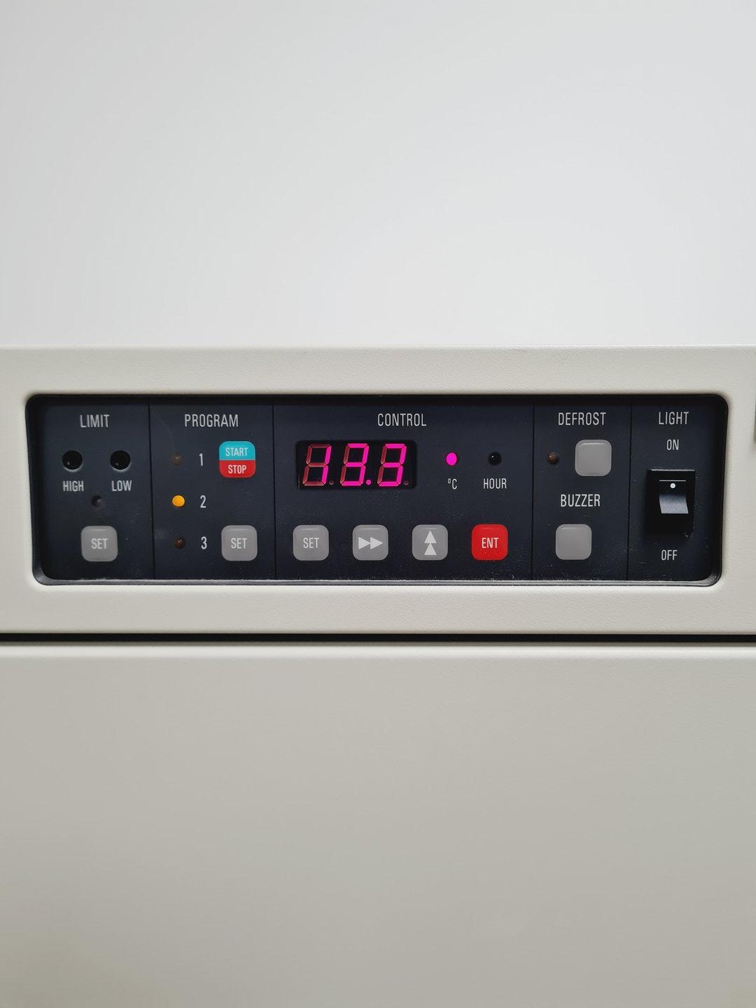 Image of Sanyo MIR-253 Cooling Laboratory Incubator Lab