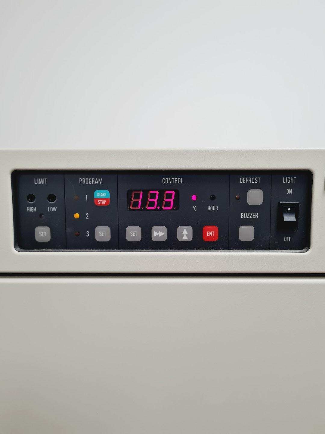 Image of Sanyo MIR-253 Cooling Laboratory Incubator Lab