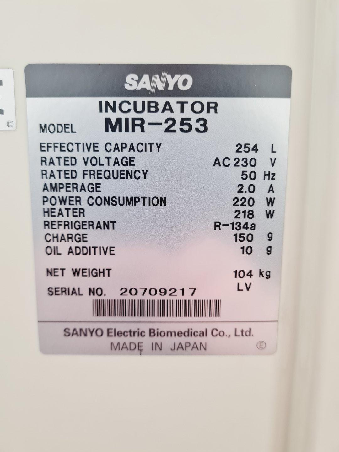 Image of Sanyo MIR-253 Cooling Laboratory Incubator Lab